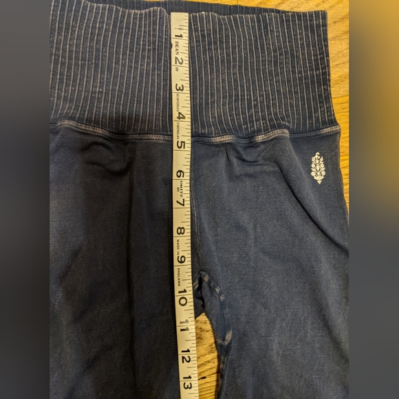 NWT Free People High-Rise 7/8 Length Good Karma Leggings - Picture 5 of 9